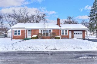 1302 Elmwood Avenue, Jackson, MI 49203