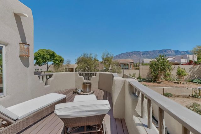 12701 Sunset Ridge Place NE, Albuquerque, NM 87111