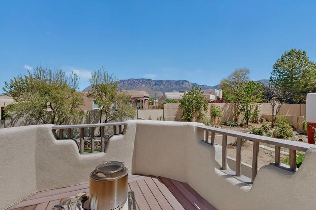 12701 Sunset Ridge Place NE, Albuquerque, NM 87111