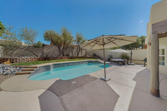 12701 Sunset Ridge Place NE, Albuquerque, NM 87111