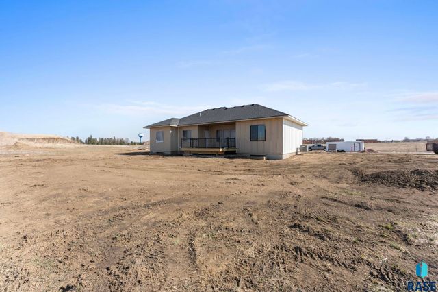 302 W 17th St Street, Dell Rapids, SD 57022