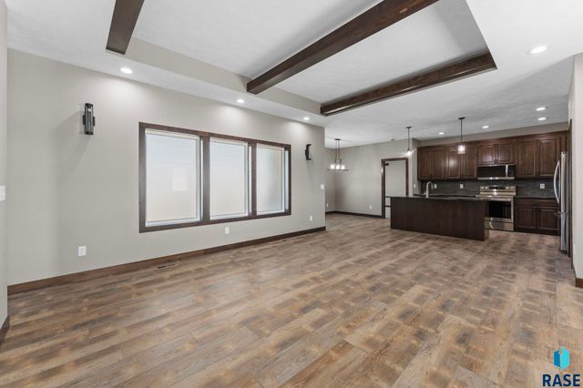 302 W 17th St Street, Dell Rapids, SD 57022