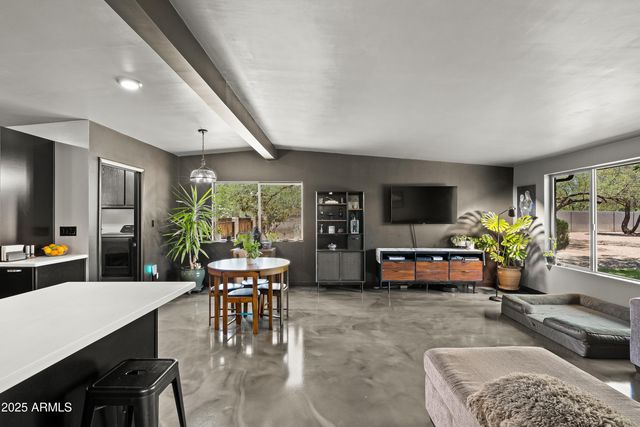 2833 CALLE Parkway, Sierra Vista, AZ 85635