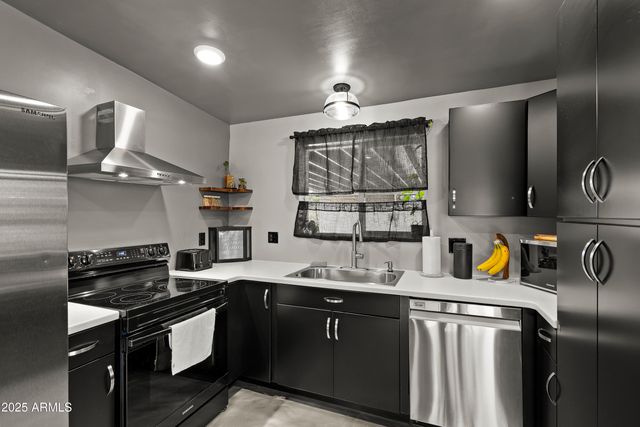 2833 CALLE Parkway, Sierra Vista, AZ 85635