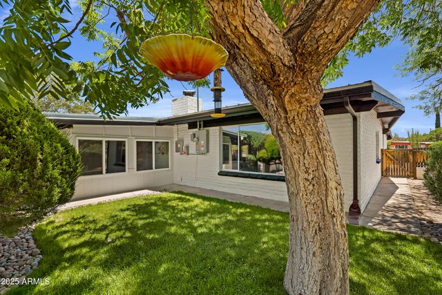 2833 CALLE Parkway, Sierra Vista, AZ 85635