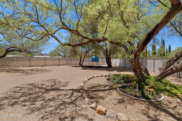 2833 CALLE Parkway, Sierra Vista, AZ 85635