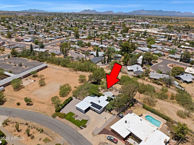 2833 CALLE Parkway, Sierra Vista, AZ 85635