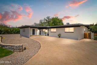 2833 CALLE Parkway, Sierra Vista, AZ 85635