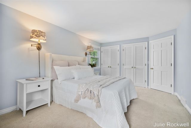 1433 Sherwood Avenue, Grand Rapids, MI 49506