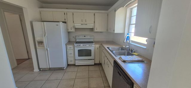 1701 NE 16th Drive, Jensen Beach, FL 34957