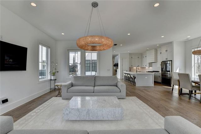 6785 Halcyon Way, Alpharetta, GA 30005