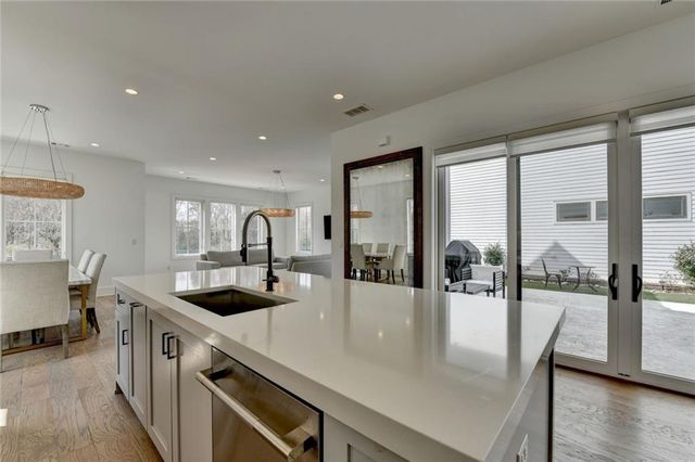 6785 Halcyon Way, Alpharetta, GA 30005