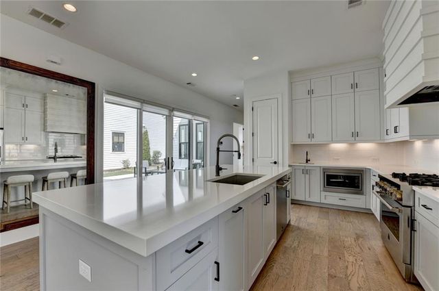 6785 Halcyon Way, Alpharetta, GA 30005