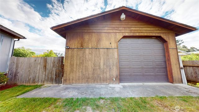 9655 Brookshire Lane, Sedro Woolley, WA 98284
