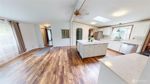 9655 Brookshire Lane, Sedro Woolley, WA 98284