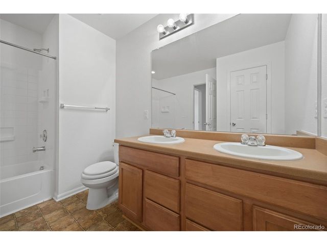 19171 E 58th Ave D, Denver, CO 80249