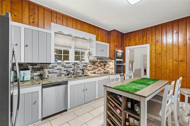 4350 Highway 90 Drive, Mobile, AL 36693