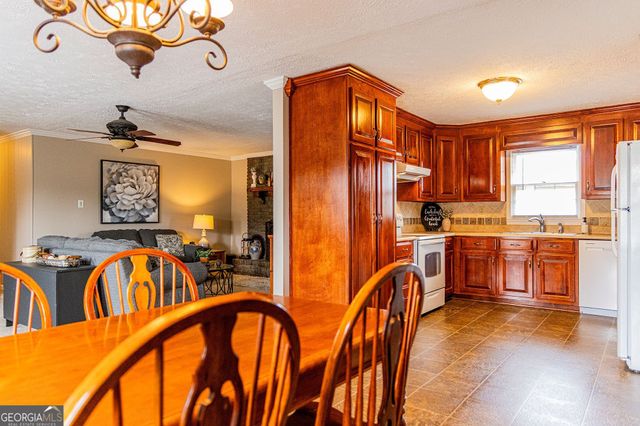 461 Lakeview Road, Rockmart, GA 30153