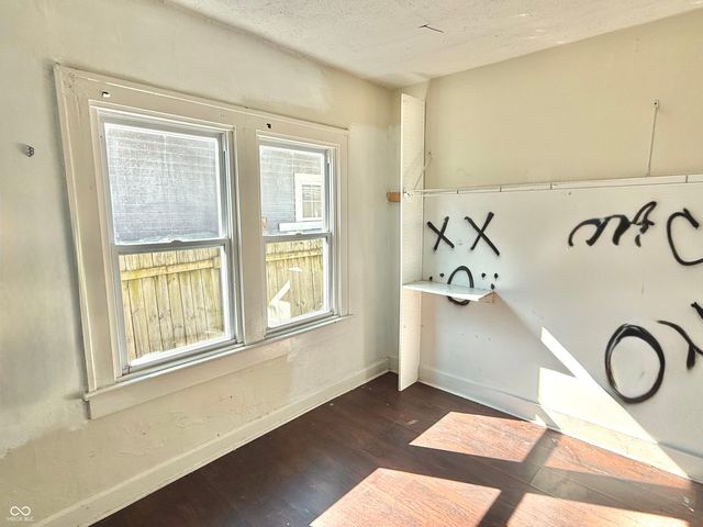 805 N Goodlet Avenue, Indianapolis, IN 46222