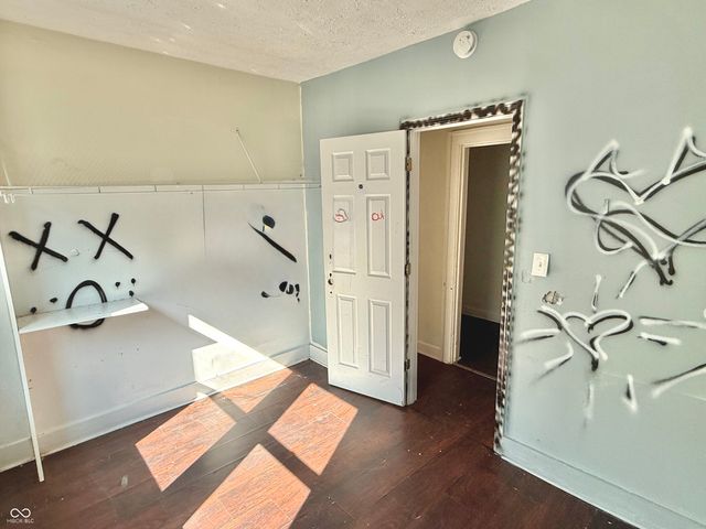 805 N Goodlet Avenue, Indianapolis, IN 46222