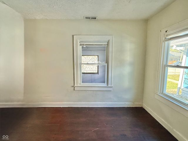 805 N Goodlet Avenue, Indianapolis, IN 46222