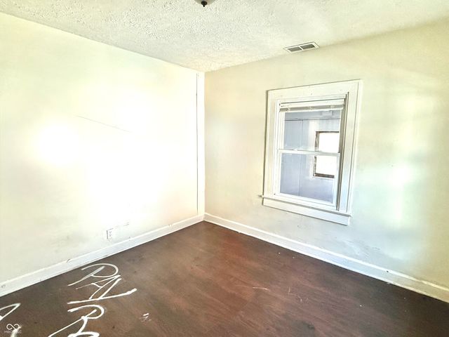 805 N Goodlet Avenue, Indianapolis, IN 46222