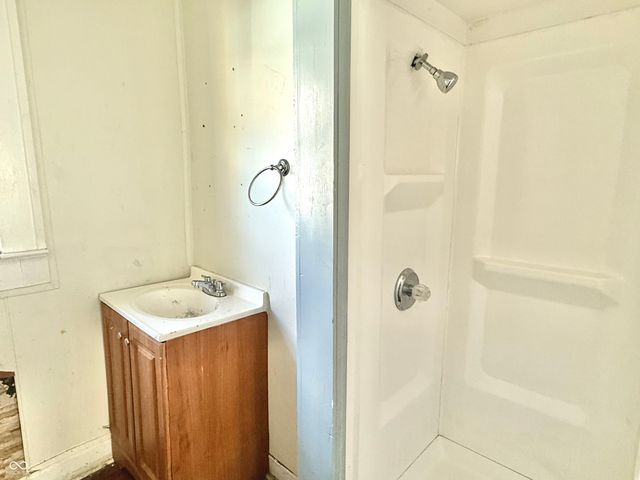 805 N Goodlet Avenue, Indianapolis, IN 46222