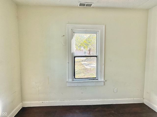 805 N Goodlet Avenue, Indianapolis, IN 46222