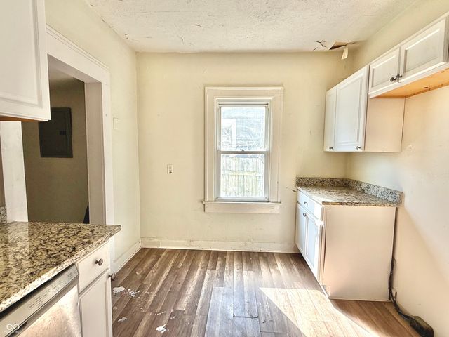 805 N Goodlet Avenue, Indianapolis, IN 46222