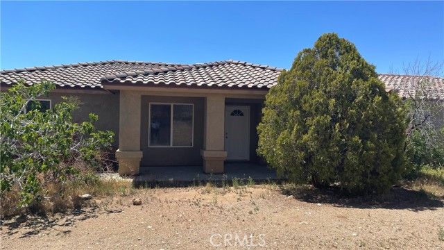 20465 Piedmont Road, Apple Valley, CA 92308