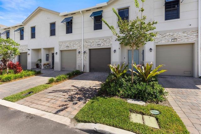 884 NW 3rd Terrace 884, Pompano Beach, FL 33060