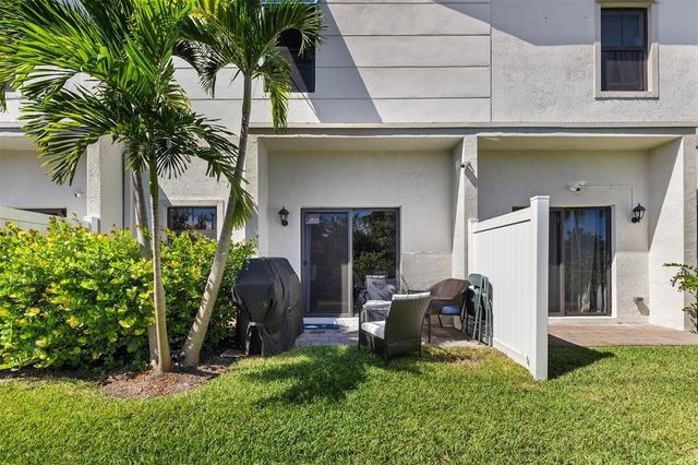 884 NW 3rd Terrace 884, Pompano Beach, FL 33060