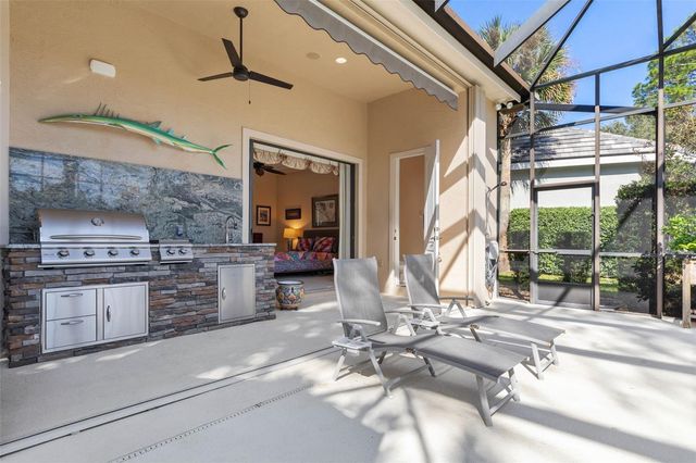 30 LAKESIDE DRIVE, Palm Coast, FL 32137