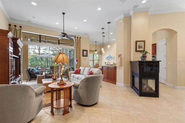 30 LAKESIDE DRIVE, Palm Coast, FL 32137