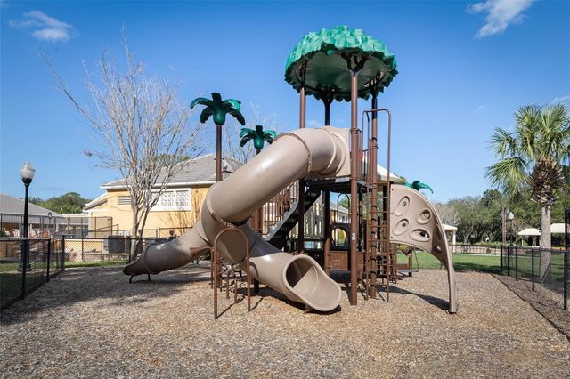 30 LAKESIDE DRIVE, Palm Coast, FL 32137