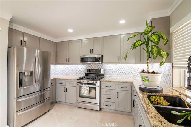 2805 W Norberry Street, Lancaster, CA 93536