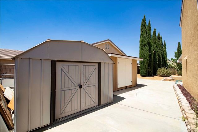 2805 W Norberry Street, Lancaster, CA 93536