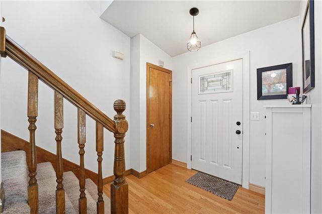 1147 E Sheridan Bridge Lane, Olathe, KS 66062