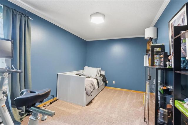 1147 E Sheridan Bridge Lane, Olathe, KS 66062