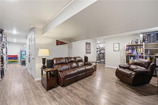 1147 E Sheridan Bridge Lane, Olathe, KS 66062