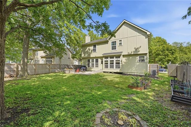 1147 E Sheridan Bridge Lane, Olathe, KS 66062