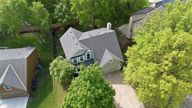 1147 E Sheridan Bridge Lane, Olathe, KS 66062
