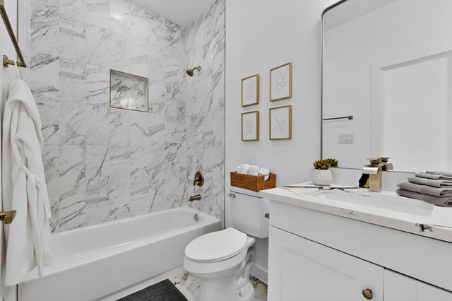 133 Kawainui LN, Bastrop, TX 78602