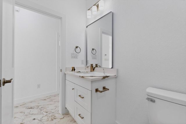 133 Kawainui LN, Bastrop, TX 78602