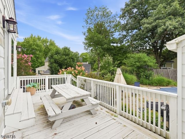 2025 Hill Top Rd, Scotch Plains Twp., NJ 07076