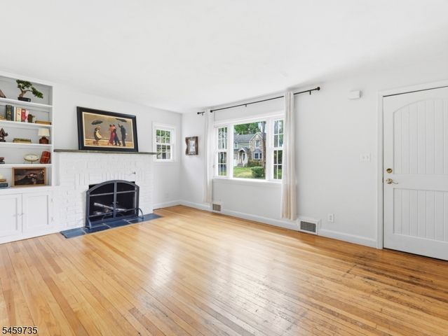 2025 Hill Top Rd, Scotch Plains Twp., NJ 07076
