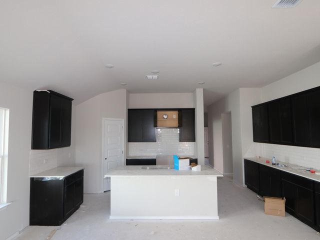9200 Furman DR, Austin, TX 78747