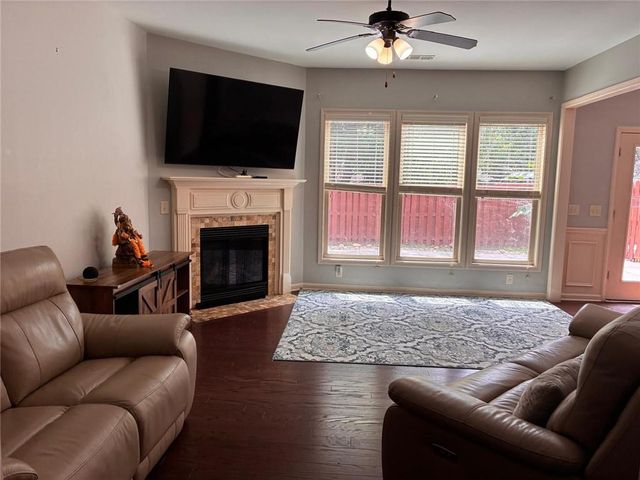 615 Township Cir, Alpharetta, GA 30004