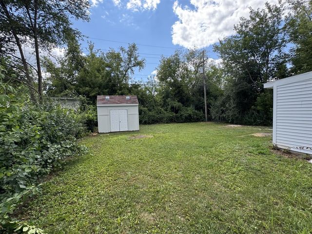 1613 Harvest Lane, Ypsilanti, MI 48198
