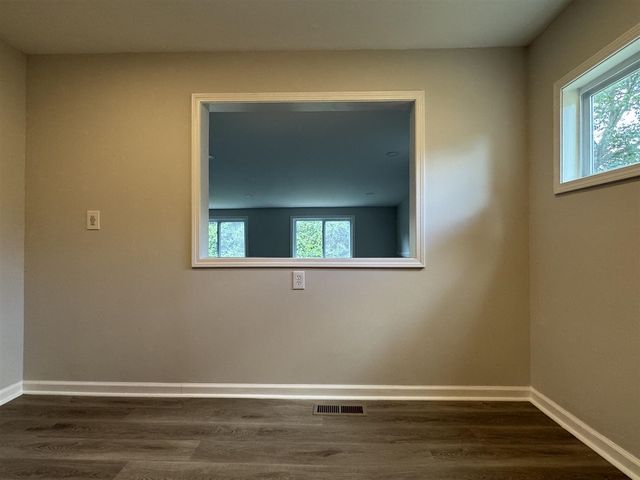 1613 Harvest Lane, Ypsilanti, MI 48198